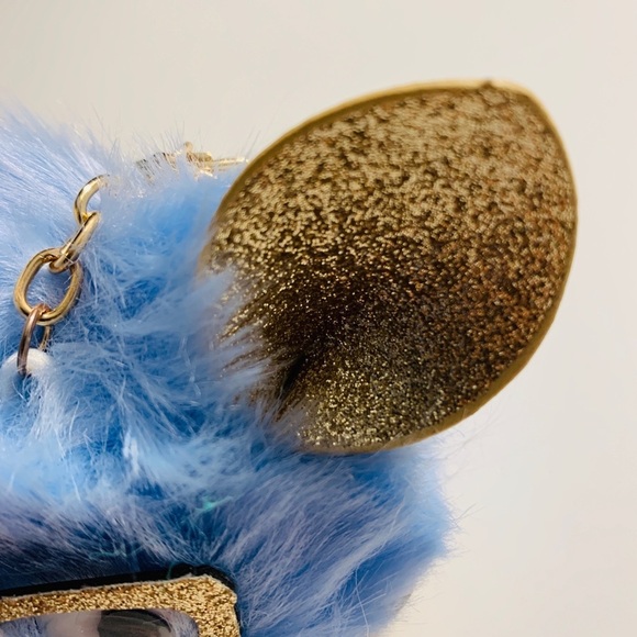 Adorable Blue/Gold Kitten key chain - Picture 4 of 6
